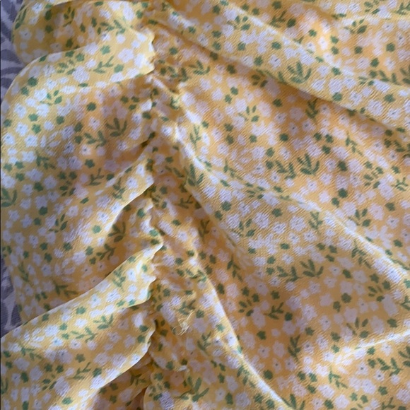 Spring dress - Picture 4 of 5